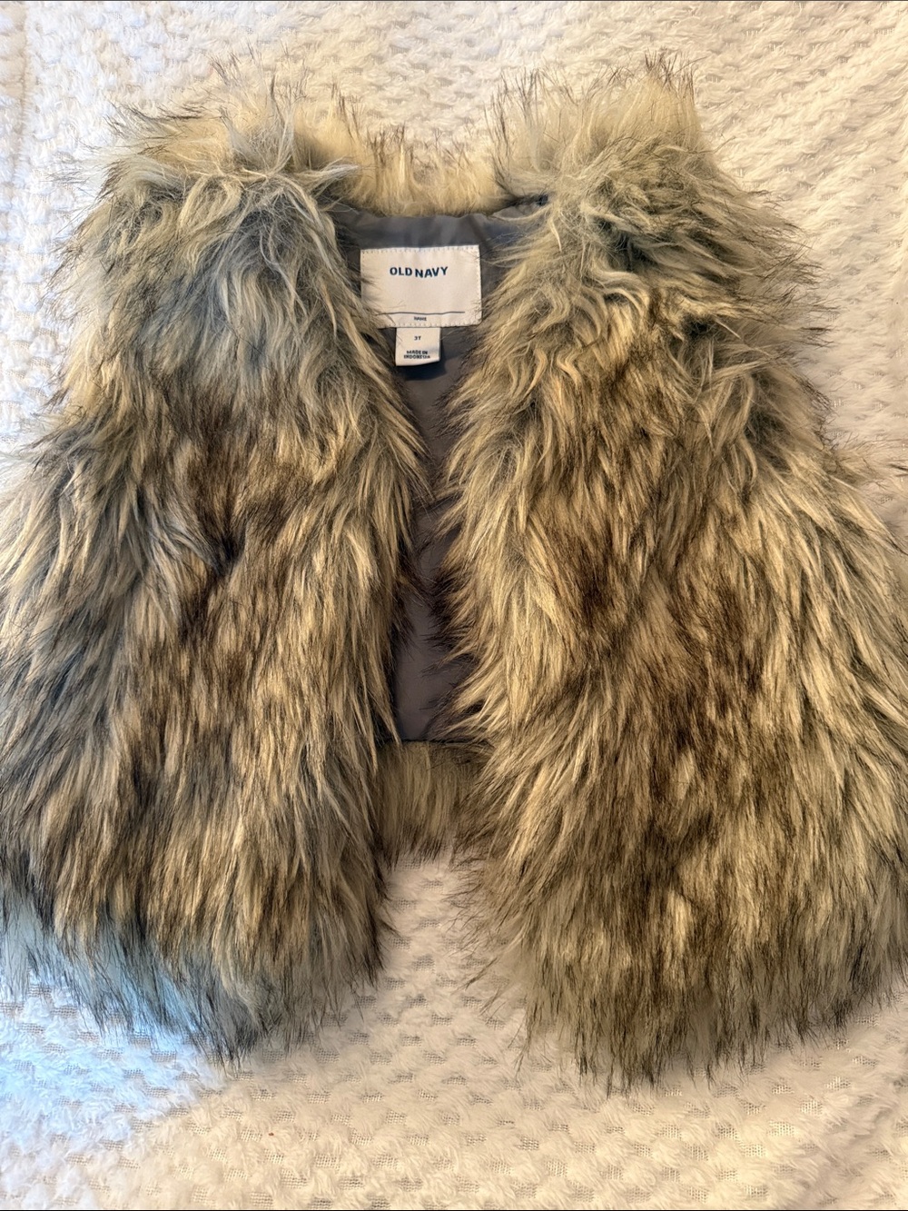 Old Navy Girls Faux Fur Vest in Brown-Taupe Mix